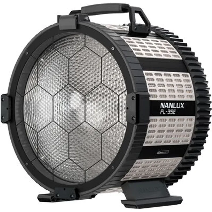 Nanlux FL-35E, Motorisierter Fresnel-Vorsatz fokussierbar von 15° bis 46°, inkl. Transportkoffer, passend für Evoke 900C/1200/1200B/2400B