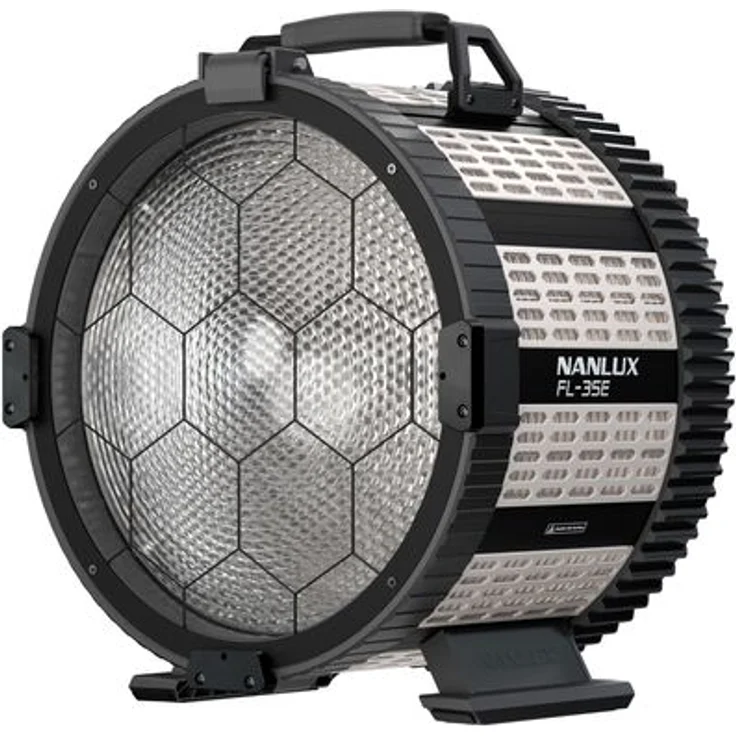 Nanlux FL-35E, Motorisierter Fresnel-Vorsatz fokussierbar von 15° bis 46°, inkl. Transportkoffer, passend für Evoke 900C/1200/1200B/2400B