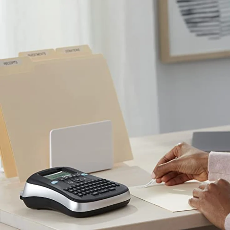 DYMO LabelManager 210D Handheld-Etikettendrucker-Set, QWERTY-Tastatur, mit 12 mm schwarzen auf weißen D1-Etiketten und Tragetasche – Bild 7