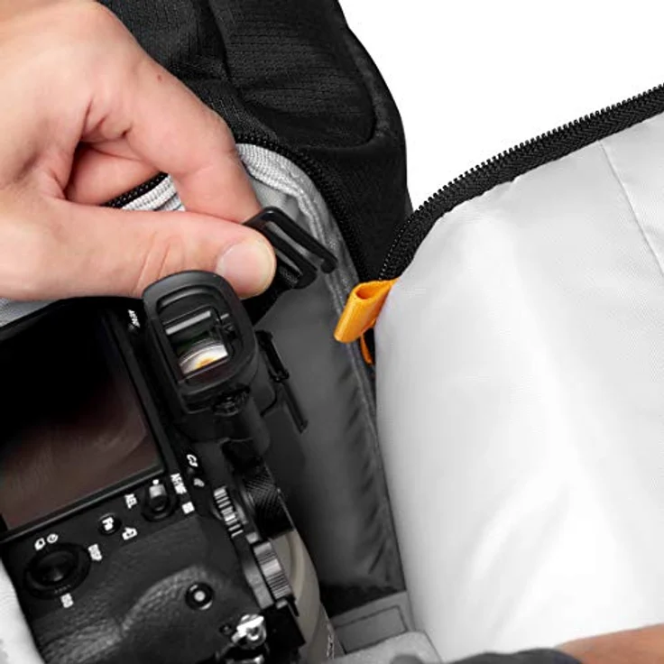 Lowepro Fastpack BP 250 AW III Kamerarucksack - Kameratasche - Fotorucksack für spiegellose und DSLR-Kameras wie Nikon D850, 300D, mit Zugang per QuickDoor, Fach für 13-Zoll-Laptop, Ripstop, Schwarz – Bild 7