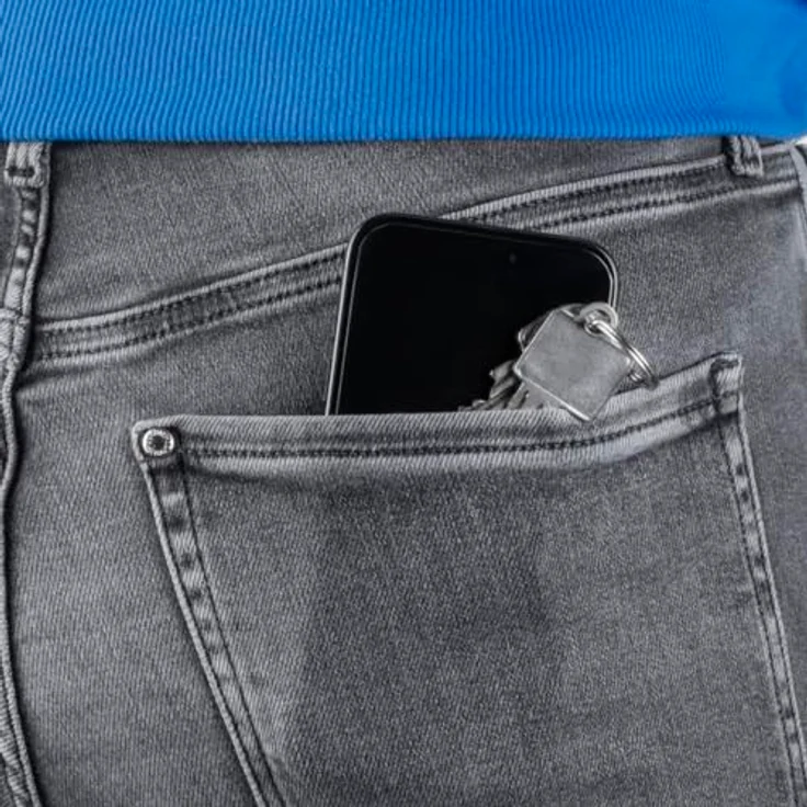 Hama Clear Protect, Handy-Schutzglas für Apple iPhone 17 mit Montagehilfe – Bild 8