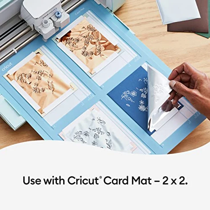 Cricut Insert Cards FOIL Celebration S40, Kartenset in Rot und Blau mit klebstofffreiem Design und weißen Umschlägen – Bild 4