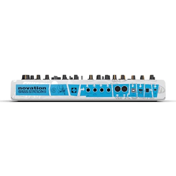Novation Bass Station II Swifty Edition, 25-Tasten Bass-Synth mit analogem Sound und individuellen Grafiken in Weiß und Blau, inkl. vorinstallierten Artist-Patches – Bild 2