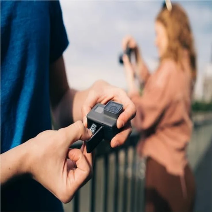 Verbatim Premium microSDXC Speicherkarte - 128 GB - inkl. Adapter - Klasse 10 - wasserfest und schockresistent - schwarz – Bild 5