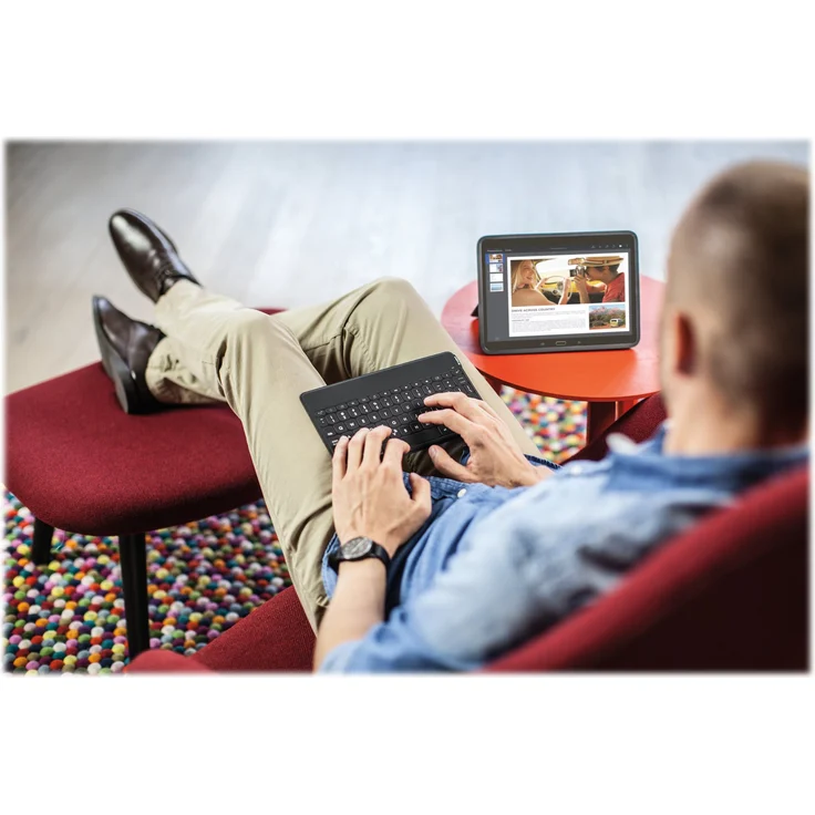 Logitech Keys-to-Go Kabellose Tablet-Tastatur, Bluetooth, iOS-Sondertasten, Ultraleicht & Geräuschlos, 3-Monate Akkulaufzeit, Fürs Tablet und Smartphone, Italienisches QWERTY-Layout - schwarz – Bild 7