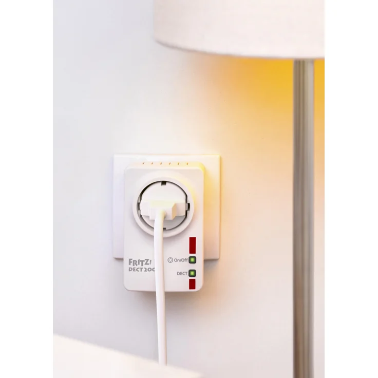 AVM FRITZ!DECT 200 Intelligente Steckdose für das Heimnetz, steuerbar zum Energie sparen, deutschsprachige Version, weiß, rot (20002572) – Bild 6