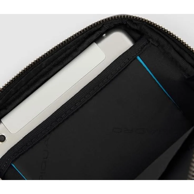 PIQUADRO Modus Umhängetasche Leder 17 cm, Schwarz, Einheitsgröße, Designer-Metallfinish, Vollnarbiges Kalbsleder – Bild 5