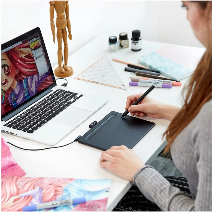 Wacom Intuos S Stift-Tablett - Mobiles Zeichentablett (zum Malen & für Fotobearbeitung mit druckempfindlichem 4K Stift & 1 Softwaredownload) schwarz - Ideal für Home-Office & E-Learning – Bild 8