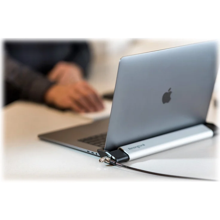 Kensington K64451WW Laptop Locking Station 2.0 (für 11 Zoll- 15,6 Zoll MacBook and ultraflache Laptops mit verstellbare Sicherungsarmen, nicht-invasivem Schließmechanismus und Kratzschutzleisten) – Bild 5