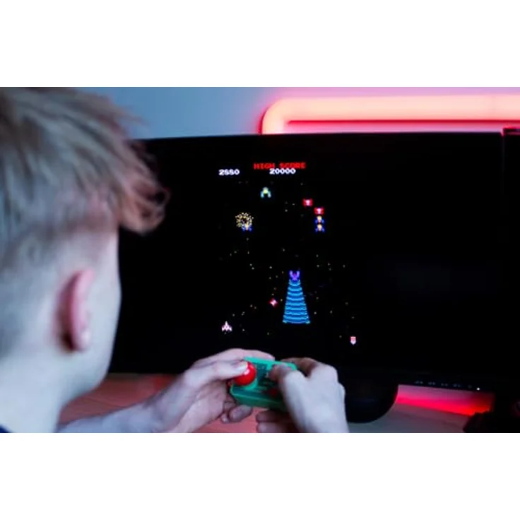 Fizz Creations Galaga Plug and Play, HDMI Konsole mit kabellosem Joystickcontroller für nostalgisches Arcade-Shooting – Bild 3