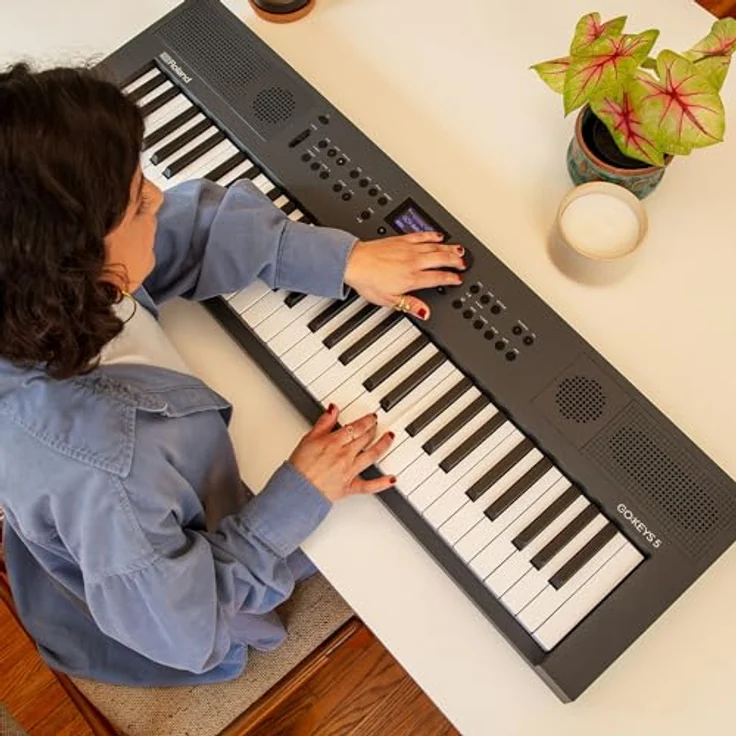 Roland GO:KEYS 5, Music Creation Keyboard mit 61 anschlagsdynamischen Tasten, Zen-Core Soundengine, Bluetooth 5.0 und inkl. Keyboardständer, Graphit – Bild 4
