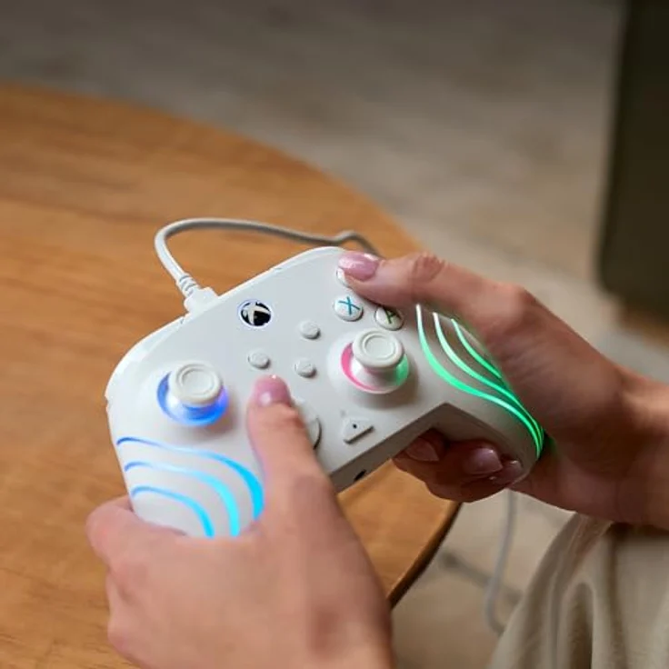 Turtle Beach Afterglow Wave Wired Controller, Gaming Controller mit RGB-Beleuchtung, ergonomischem Design und einstellbaren Hall-Effekt-Abzügen, Weiss – Bild 10