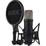 RØDE NT1 5. Generation Großmembran-Kondensatormikrofon mit XLR- und USB-Ausgängen, Stoßdämpferhalterung und Popschutzfilter für Musikproduktion, Gesangsaufnahmen und Podcasts (Schwarz)
