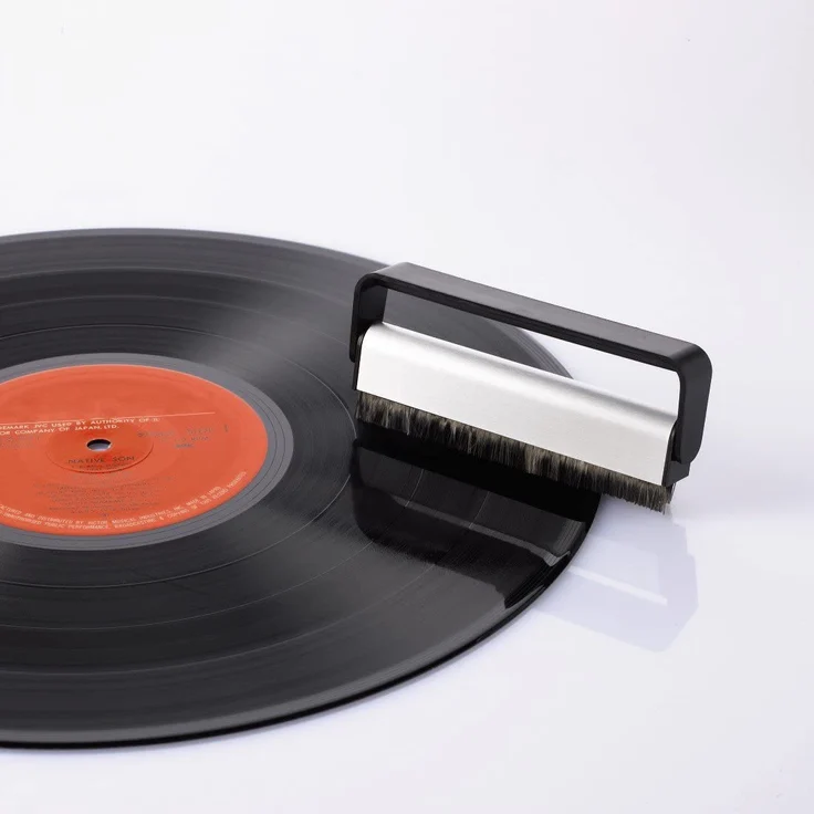 Lenco LBT-188 Plattenspieler - Bluetooth Plattenspieler - Riemenantrieb - 2 Geschwindigkeiten 33 u. 45 U-min - Anti-Skating - Vinyl zu MP3 digitalisieren - Dunkelbraun – Bild 6