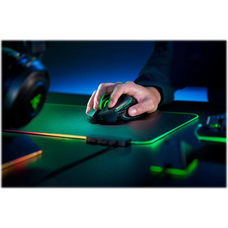 Razer Basilisk Ultimate - Kabellose Gaming-Maus mit 11 programmierbaren Tasten (HyperSpeed Technologie, Optischer Fokus+ Sensor, Optischer Maus-Switch, Chroma RGB Beleuchtung) mit Ladestation – Bild 5