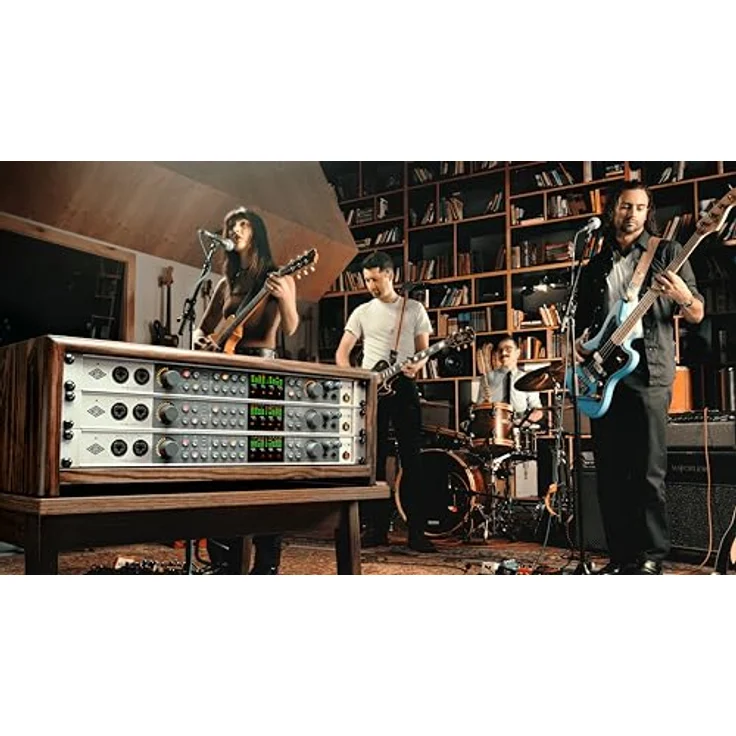 Universal Audio Volt 876, 24x28 USB-Audio-Schnittstelle mit 8 Vintage-Vorverstärkern und 32 Bit / 192 kHz Konvertierung – Bild 4