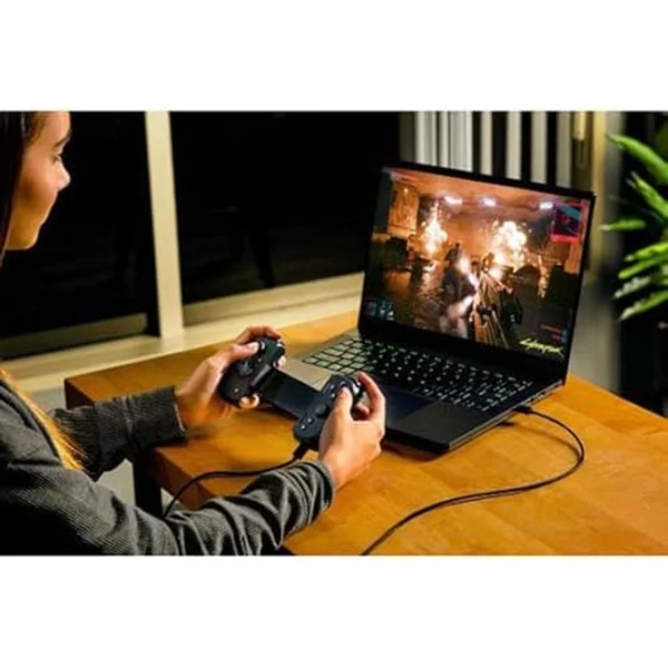 RAZER Razer Kishi V2 USB C - Gaming Controller for iPhone and Android, Mobile Gaming in Konsolen-Qualität, Ausziehbares Mittelteil für USB-C-Geräte, Kompatibel zu Samsung Galaxy S23-Reihe und iPhone 15, Latenzfreie Konnektivität, Passthrough-Aufladen, Virtueller-Controller-Modus – Bild 3