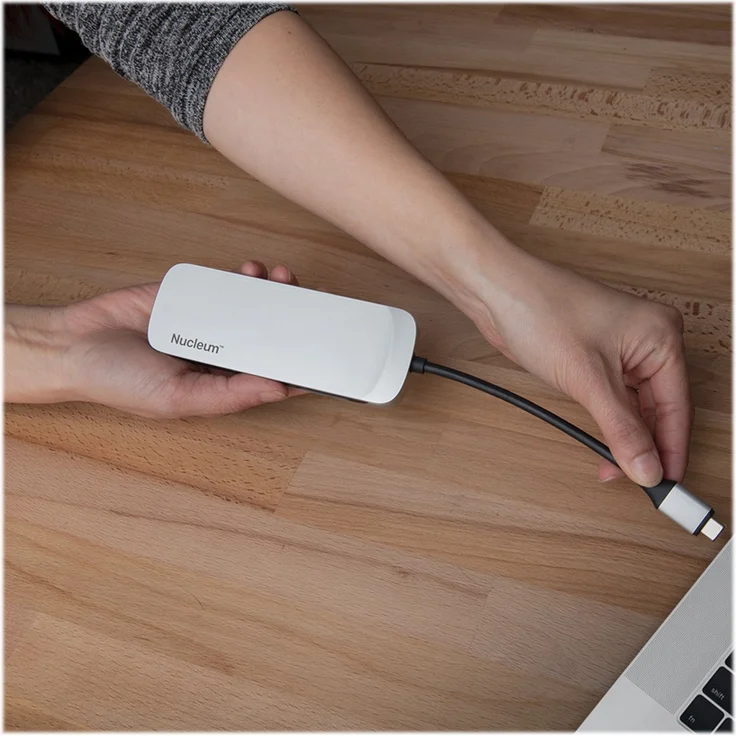 Kingston Nucleum C-HUBC1-SR-EN USB C Hub Type-C Adapter (mit USB 3.0 Schnittstellen, Type-C (Power delivery) zum Laden von anderen Type-C Geräten, USB zur Datenübertragung) – Bild 8