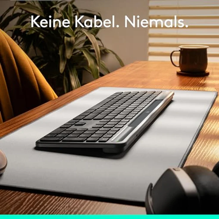 Logitech Slim Solar+ Keyboard (DE, kabellos), kompakte Tastatur mit Solarenergieversorgung, Schwarz – Bild 4