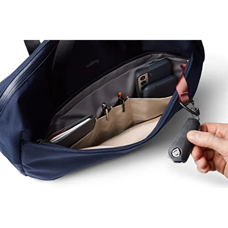 Bellroy Via Laptoptasche 38 cm, navy, aus 100% PET mit kompakten Maßen 38 cm x 7 cm x 32 cm – Bild 6