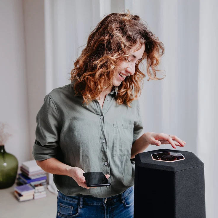 Teufel Holist M schwarz 360°-Lautsprecher mit Alexa Voice Service, Mikrofon – Bild 8