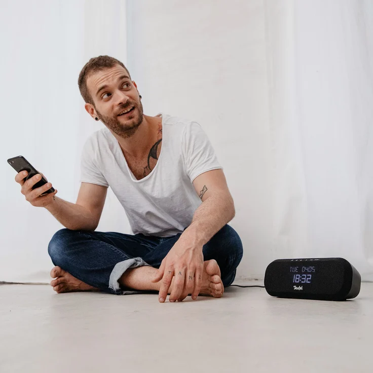 Teufel Radio One Radiowecker mit Bluetooth, AUX-In, Schwarz – Bild 8