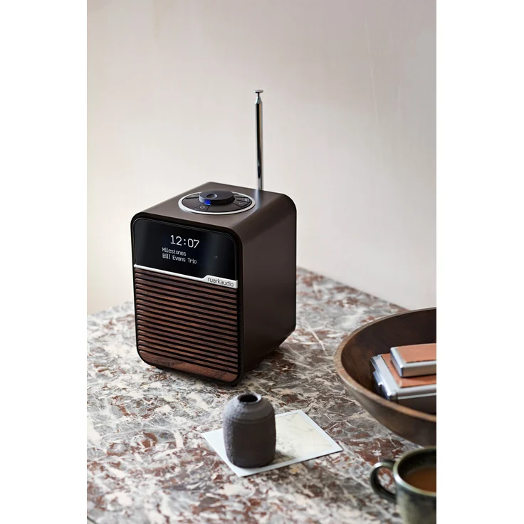 Ruark Audio R1 Mk4 DAB+ Bluetooth USB-C Kensington Espresso - Preisvergleich – Bild 7