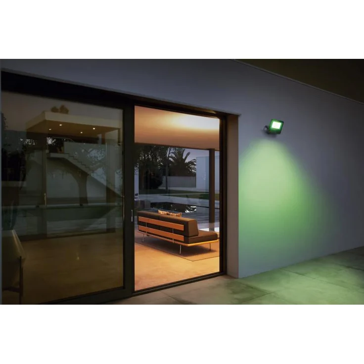 LEDVANCE SMART+ WIFI FLOOD Smarte LED Außenleuchte mit WiFi Technologie, Flutstrahler für Außen, RGB-Farben änderbar, 20W, aus dunkelgrauem Aluminium, Kompatibel mit Google und Alexa Voice Control – Bild 2