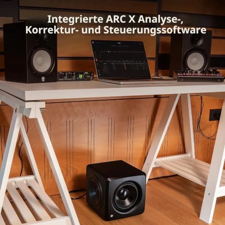 M-Audio iLoud Sub, Studio-Subwoofer mit 200 W, 3x 6,5-Zoll-Lautsprechern, 25 Hz Basswiedergabe, ARC X Raumkorrektur, kompakte Bauweise, 244x250x283 mm – Bild 3