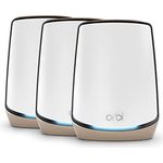 NETGEAR Orbi WiFi 6 Mesh WLAN System (RBK863S) | Triband Mesh, Router mit 2 Satelliten-Repeatern, Abdeckung von bis zu 540 m² und 100 Geräten, Armor Abonnement, AX6000 (bis zu 6 GBit/s)