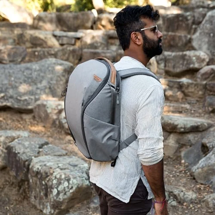 Peak Design Everyday Backpack V2 Zip 15L dunkelblau – Bild 7