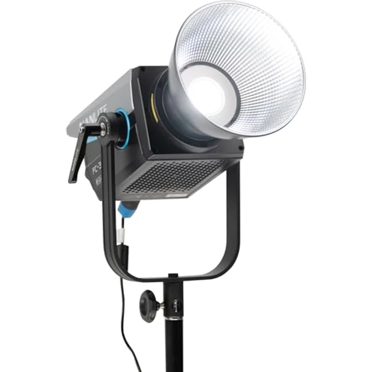 NANLITE FC-300B Bi-Color Reportage- und Studio-Scheinwerfer mit 350W LED, 2700 - 6500K, bis zu 37340 Lux, inklusive Transporttasche – Bild 2