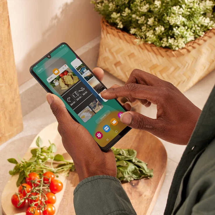 Samsung Galaxy M32 Smartphone 16,26cm (6,4 Zoll) AMOLED-Display, 128GB interner Speicher, 6GB RAM, Android 11, Black – Bild 4