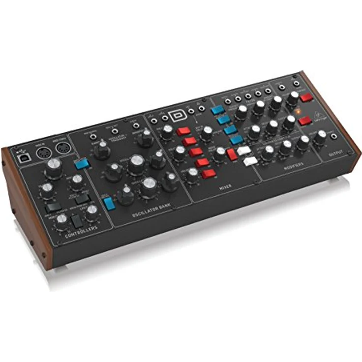 Behringer Model D, Monophoner Analog Synthesizer mit triple-VCO Design und 24dB Kaskaden-Filter – Bild 4