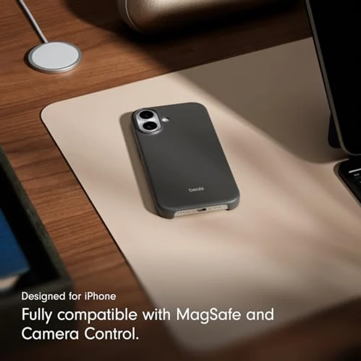 Beats iPhone 17 Case, MagSafe mit Kamerasteuerung, matte Außenseite, Mikrofaser-Innenfutter, Granitgrau – Bild 4