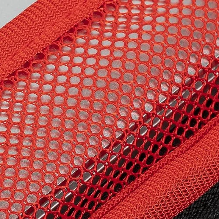 RivaCase 5224, Laptophülle für Geräte bis 15,6 Zoll, schwarzes Neopren mit Memory-Foam-Polsterung und vertikalem Einlege-Design – Bild 8