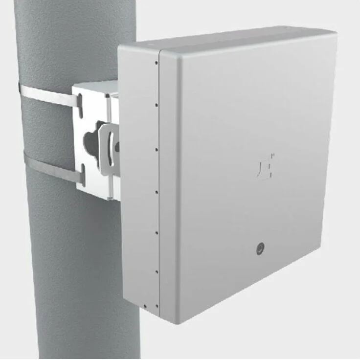 Extreme Networks AP5050U, Outdoor Access Point mit Wi-Fi 6E, Triband, 10.7 Gbit/s, IP67, Cloud-verwaltet