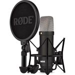 RØDE NT1 Signature Series Großmembrankondensatormikrofon mit Schockhalterung, Popschutz und XLR-Kabel für Musikproduktion, Gesangsaufnahmen, Streaming und Podcasting