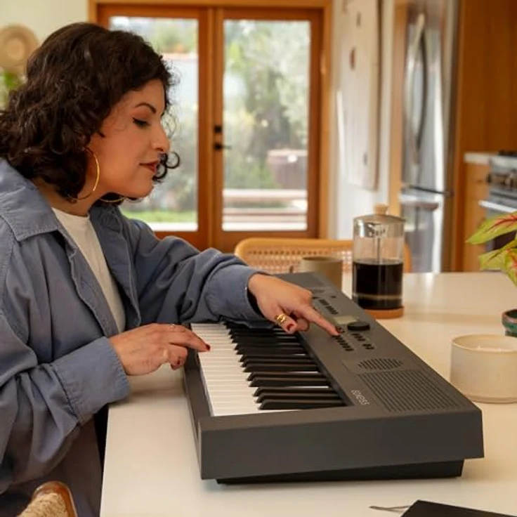Roland GO:KEYS 5, Music Creation Keyboard mit 61 anschlagsdynamischen Tasten, Zen-Core Soundengine, Bluetooth 5.0 und inkl. Keyboardständer, Graphit – Bild 7