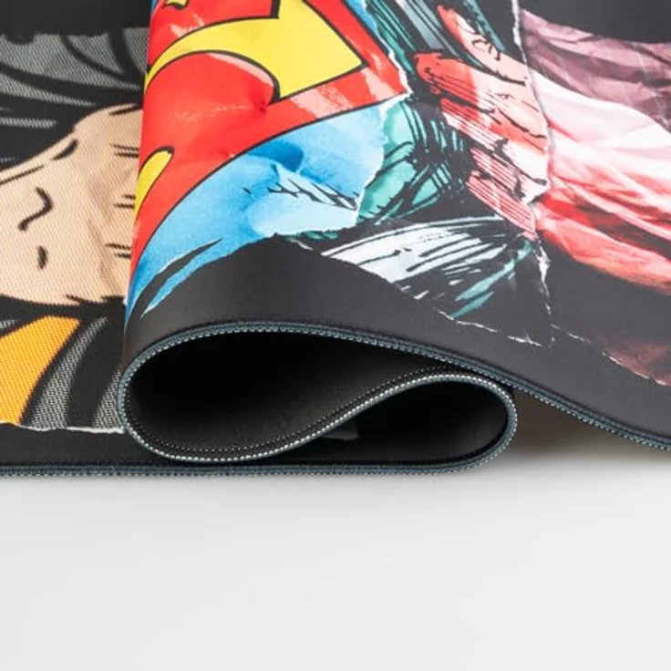 Grupo Erik DC Comics Superman Gaming Mauspad, hochwertige Schreibtischunterlage mit ikonischem Logo in lebendigen Farben – Bild 4