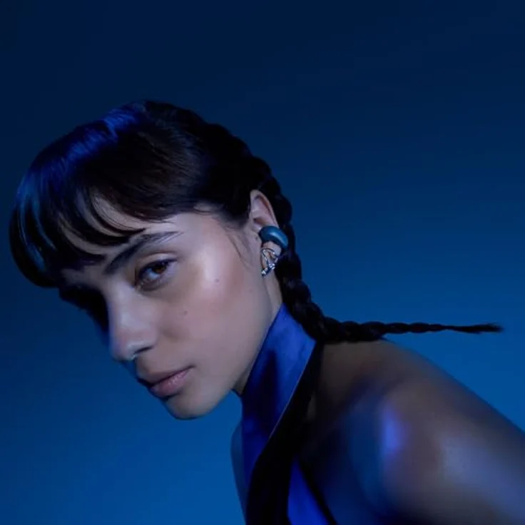 BOSE Ultra Open Earbuds, Open-ear Kopfhörer mit Bluetooth 5.3, bis zu 7 Stunden Akkulaufzeit, wasserbeständig in Luna Blue – Bild 3