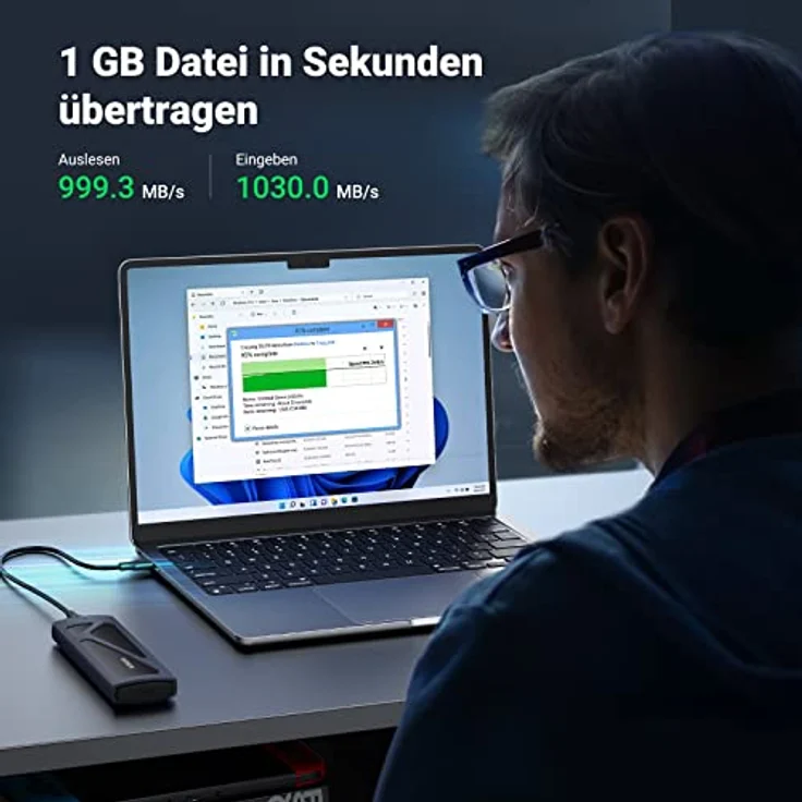 UGREEN NVMe M.2 Gehäuse USB 3.2 Adapter - 10 Gbps für NVMe SSD in Schwarz mit Kühlkissen - Werkzeuglose Montage – Bild 2
