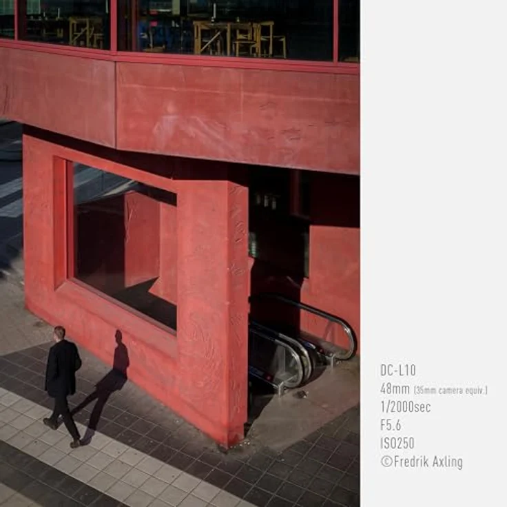 Panasonic LUMIX DC-L10E-K, Kompaktkamera mit 25 MP MFT-Sensor, Leica 24–75 mm F1.7–2.8 Objektiv, Phase Hybrid Autofokus, Real Time LUT, schwarz – Bild 4