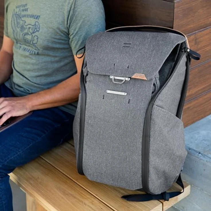 Peak Design Everyday Backpack 30L, Fotorucksack mit patentiertem MagLatch-System, wetterfest aus 100% recyceltem Nylon-Canvas, grau – Bild 6