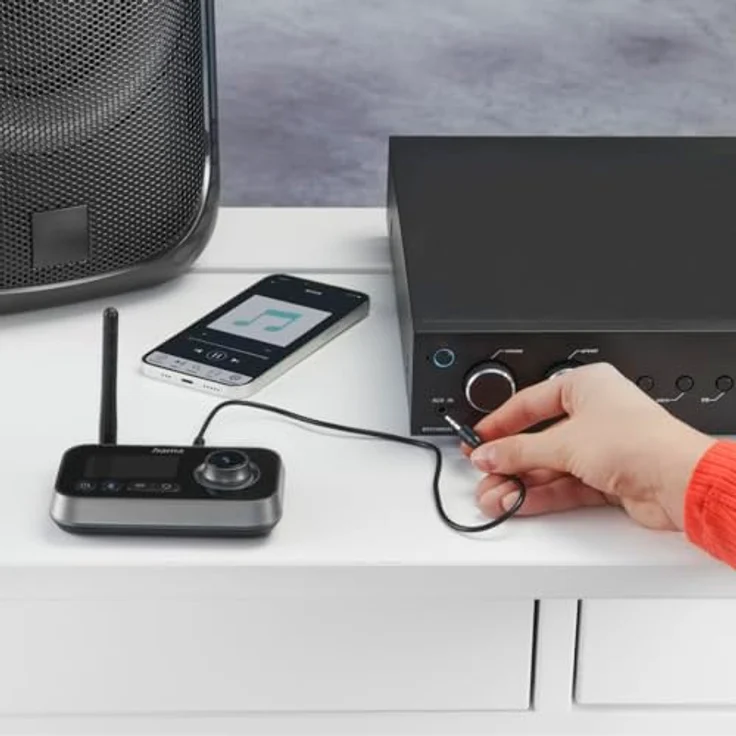 Hama Bluetooth Adapter für TV, Stereoanlage, Beamer (Bluetooth Sender Empfänger verbinden mit Kopfhörer, Lautsprecher, Handy, Tablet, Bluetooth Audi Adapter mit Kabel Aux 3,5 mm Klinke und Optical) – Bild 2