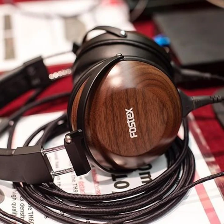 Fostex TH610 Erstklassige High-end-Kopfhörer, geschlossene Rückseite, Walnussholz – Bild 4