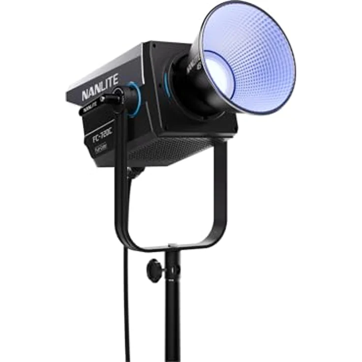 Nanlite FC-720C LED RGBW Spot Light, 750-Watt RGBW mit 5040 Lux, Precision Dimming, Bluetooth-Steuerung und Bowens Mount – Bild 5