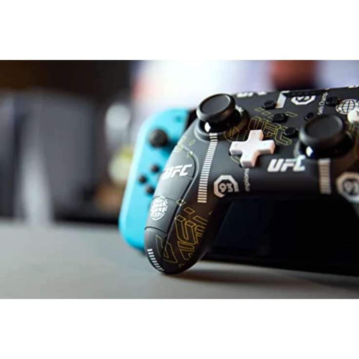 Konix UFC Nintendo Switch/PC Controller, ergonomischer Gamepad mit 3 m Kabel, Vibrationsfunktion und Screenshot-Taste – Bild 8