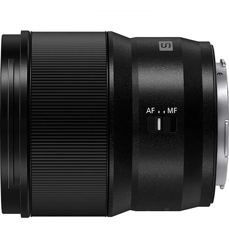 Panasonic Lumix S 50mm f/1.8, Festbrennweiten-Objektiv mit Autofokus, wasserabweisendem Gehäuse, 67 mm Filterdurchmesser, Weiß