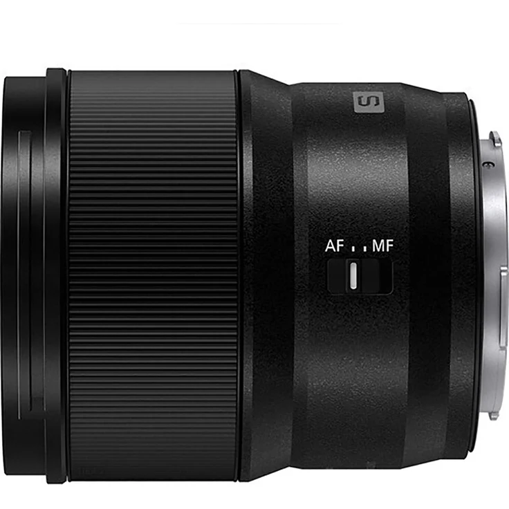 Panasonic Lumix S 50mm f/1.8, Festbrennweiten-Objektiv mit Autofokus, wasserabweisendem Gehäuse, 67 mm Filterdurchmesser, Weiß
